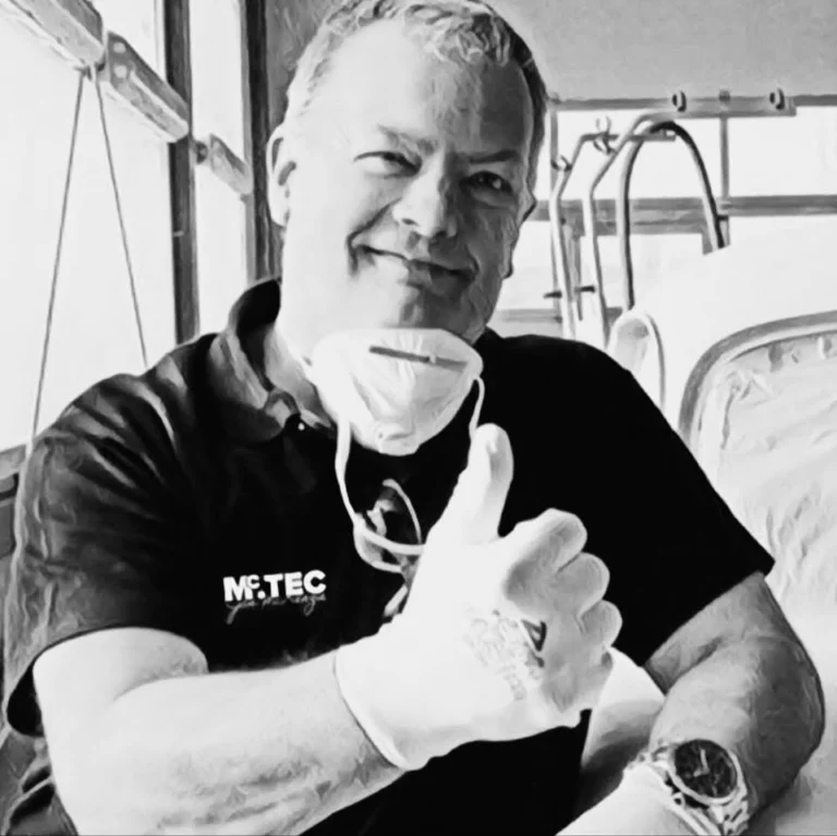 With great sadness that we must say goodbye to our long-time friend and colleague Jan. We wish his family strength during this difficult time.